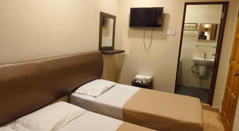 The Pines Hotel Kampung Kuala Terla Екстер'єр фото